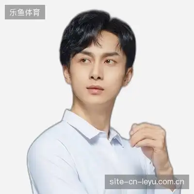 雷翔